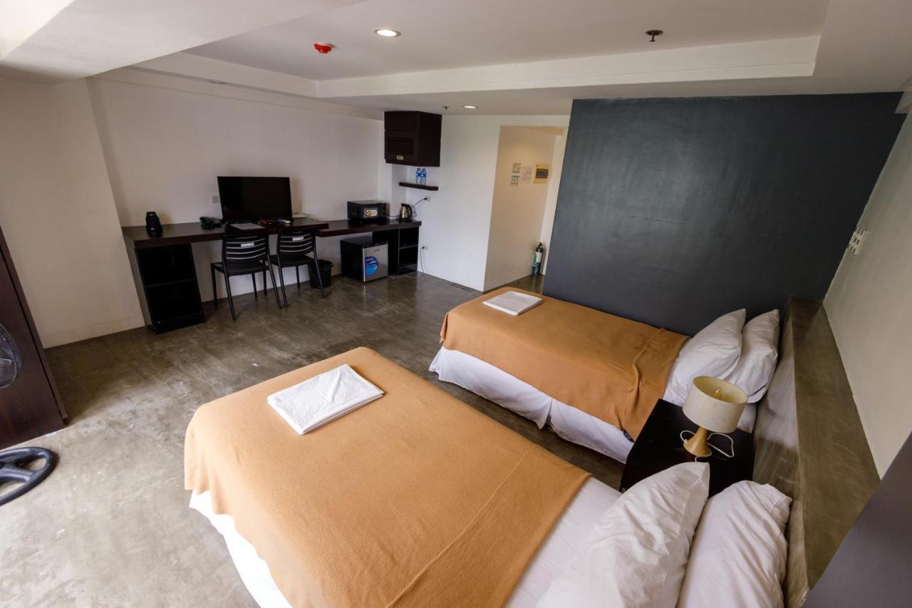 5880 Enriquez Residences Manila Eksteriør bilde